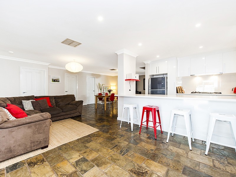 34 Bibra Drive, Bibra Lake WA 6163