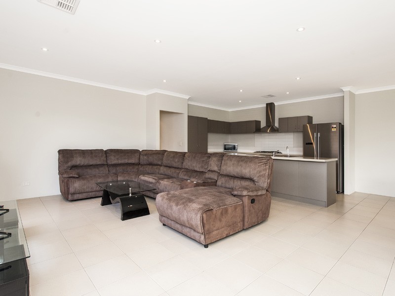 42 Verbania Loop, Beeliar WA 6164