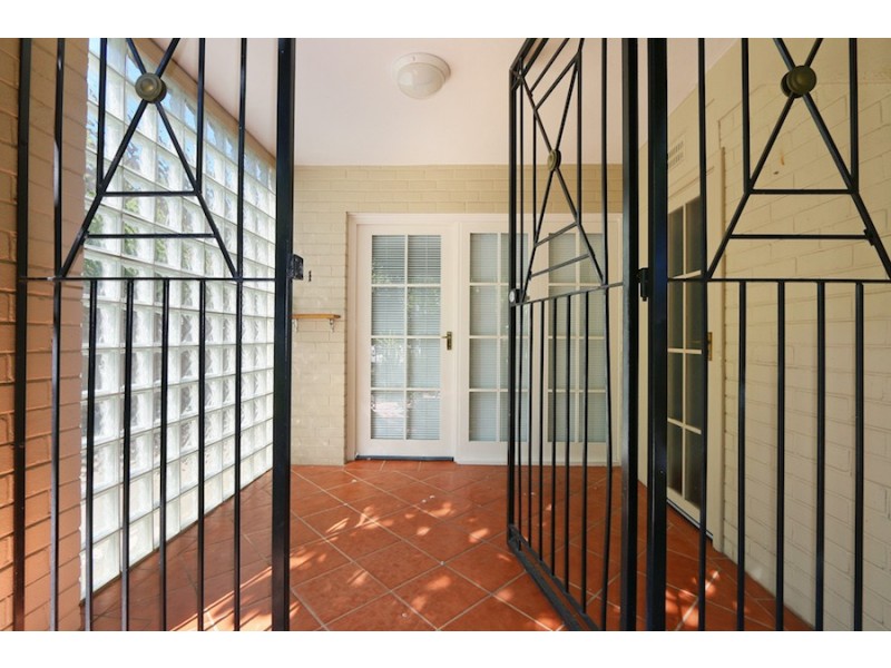 1/14 Ogilvie Rd, Mount Pleasant WA 6153