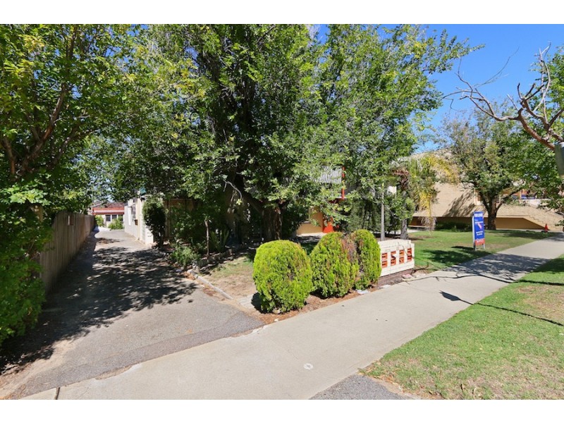 1/14 Ogilvie Rd, Mount Pleasant WA 6153