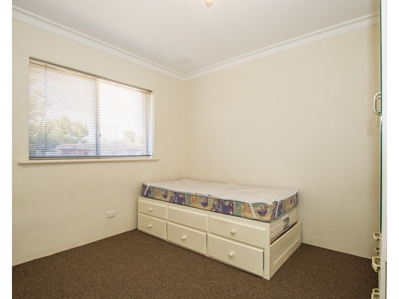 4/24 Melinga Court, Karawara WA 6152