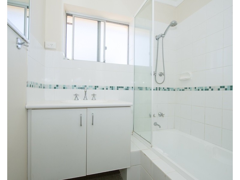 4/24 Melinga Court, Karawara WA 6152