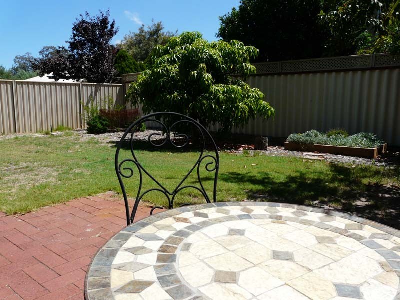 4/24 Melinga Court, Karawara WA 6152