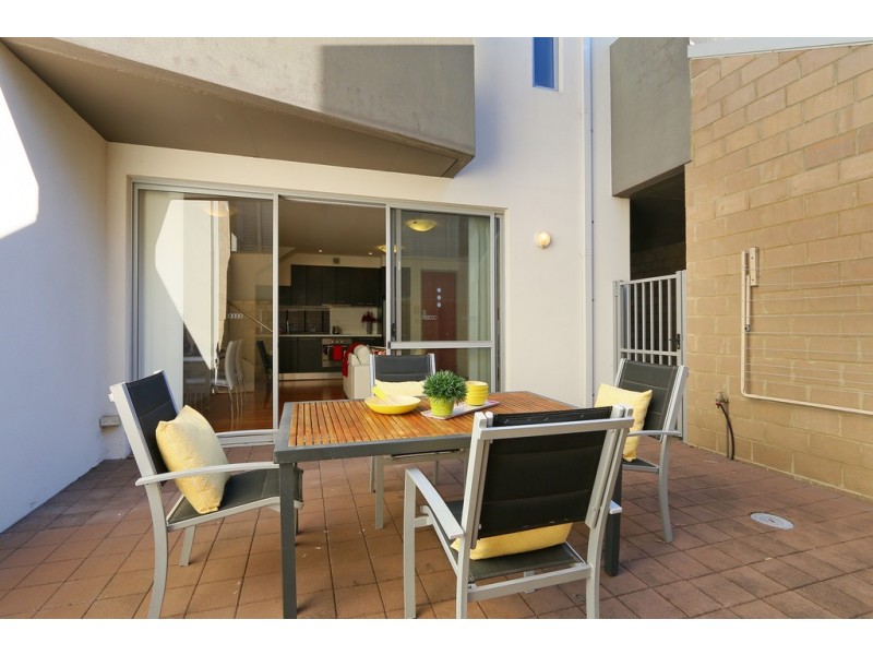 7/29 Rawlins Street, Glendalough WA 6016