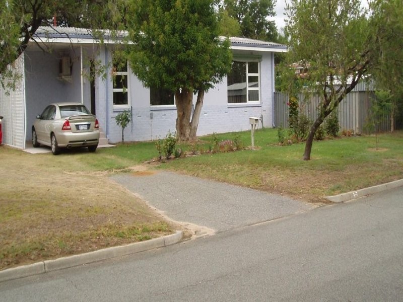 137 Owtram Road, Armadale WA 6112