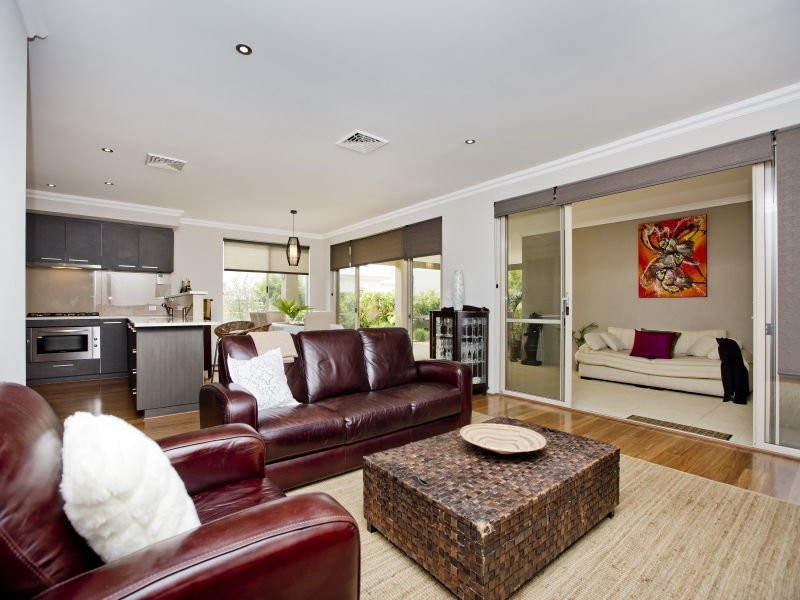 27 Sedgeland Way, Ascot WA 6104