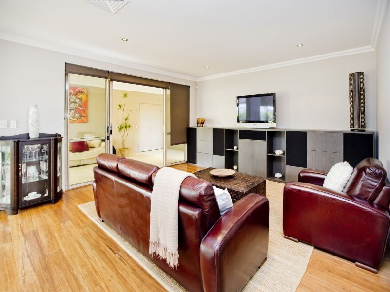 27 Sedgeland Way, Ascot WA 6104