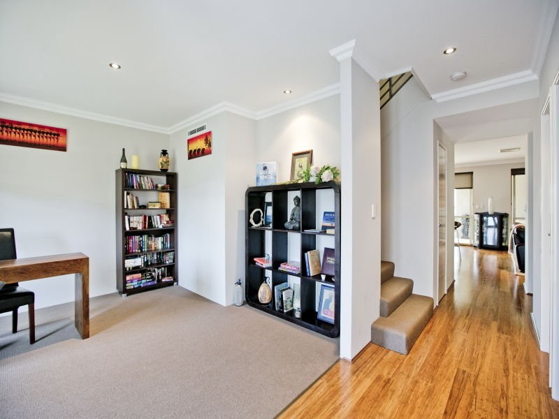 27 Sedgeland Way, Ascot WA 6104