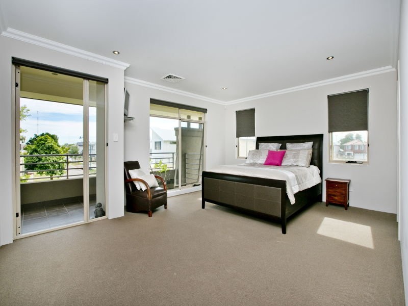 27 Sedgeland Way, Ascot WA 6104