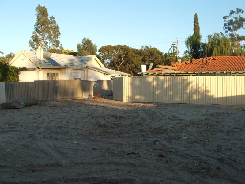 60 Lacey Street, Beckenham WA 6107