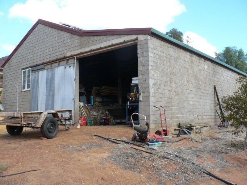 36 Hart Drive, Chittering WA 6084