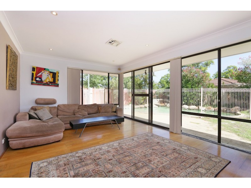 53 Alness, Applecross WA 6153