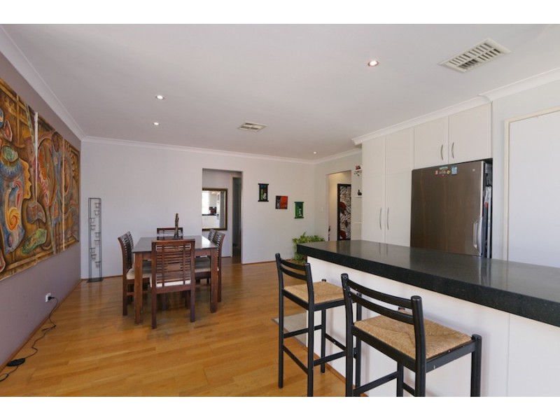 53 Alness, Applecross WA 6153