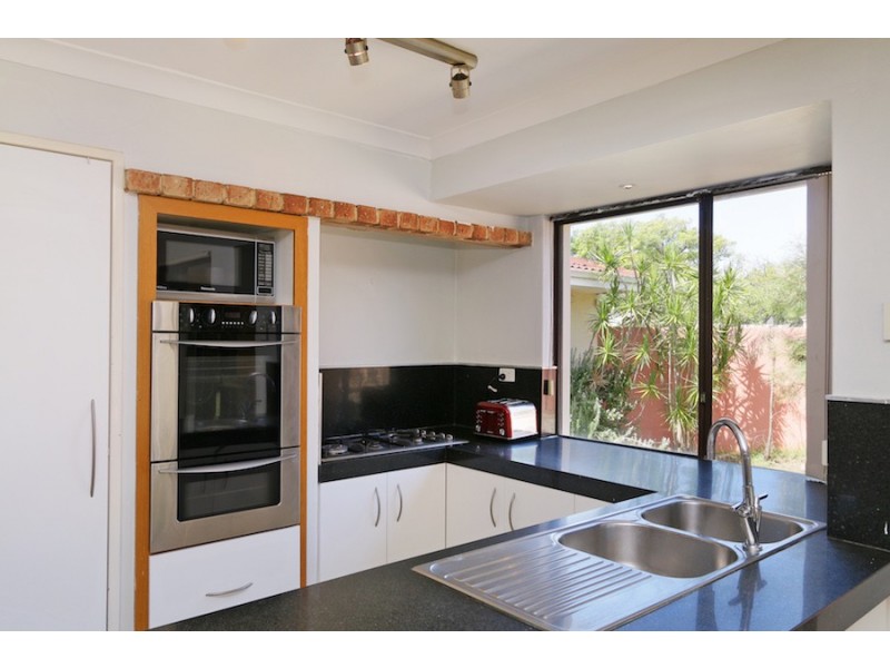 53 Alness, Applecross WA 6153