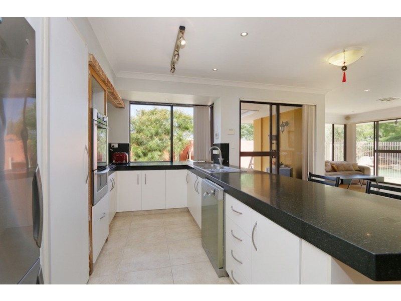 53 Alness, Applecross WA 6153