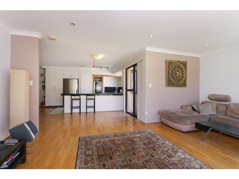 53 Alness, Applecross WA 6153