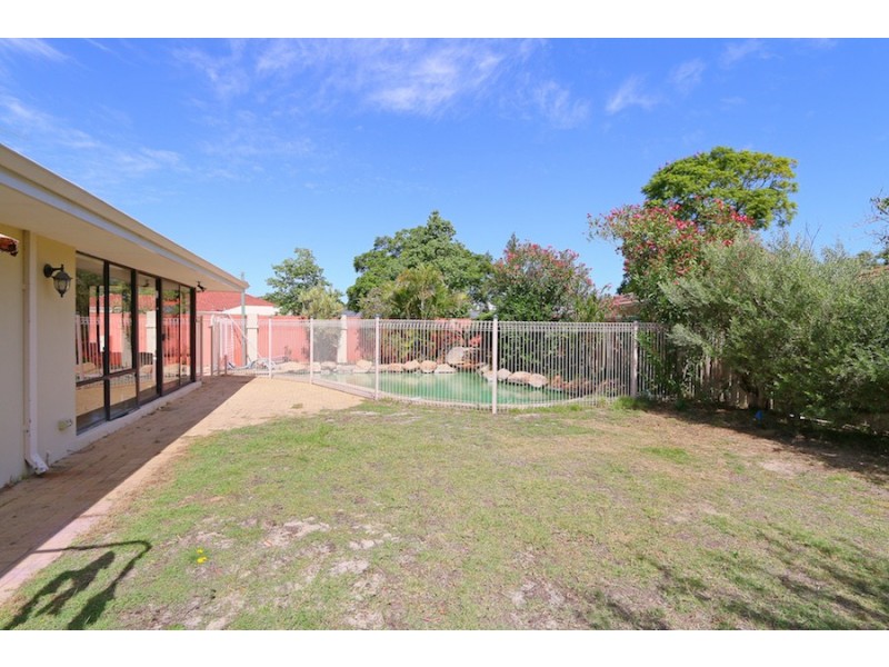 53 Alness, Applecross WA 6153