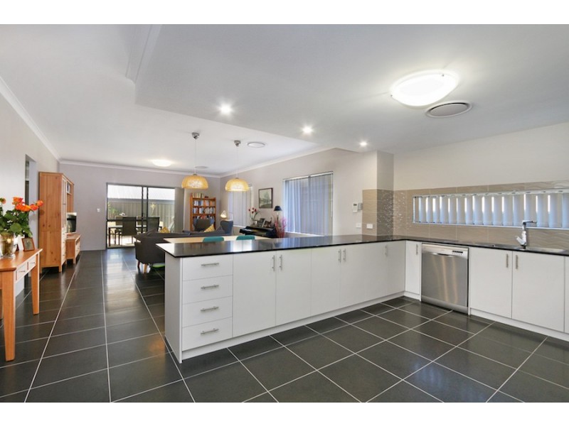 8 Nadine Prom, Baldivis WA 6171