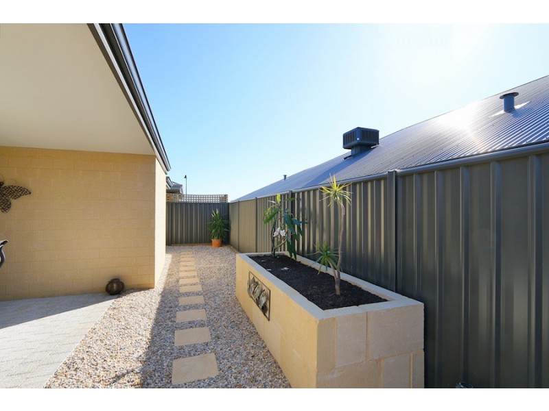 8 Nadine Prom, Baldivis WA 6171