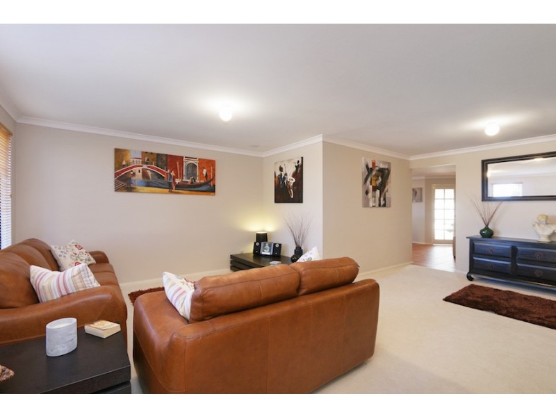 85 Manchester Drive, Hocking WA 6065