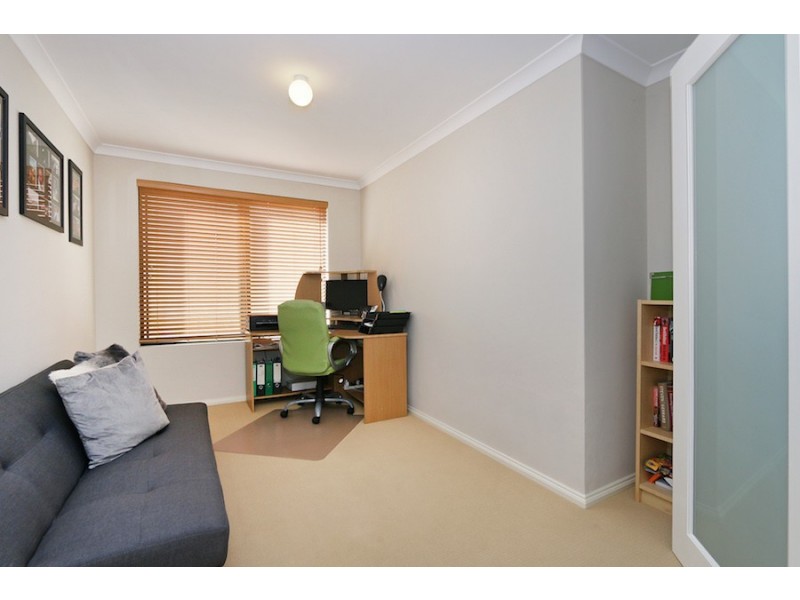 85 Manchester Drive, Hocking WA 6065