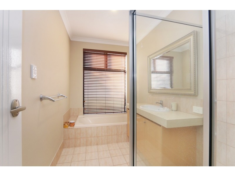 85 Manchester Drive, Hocking WA 6065