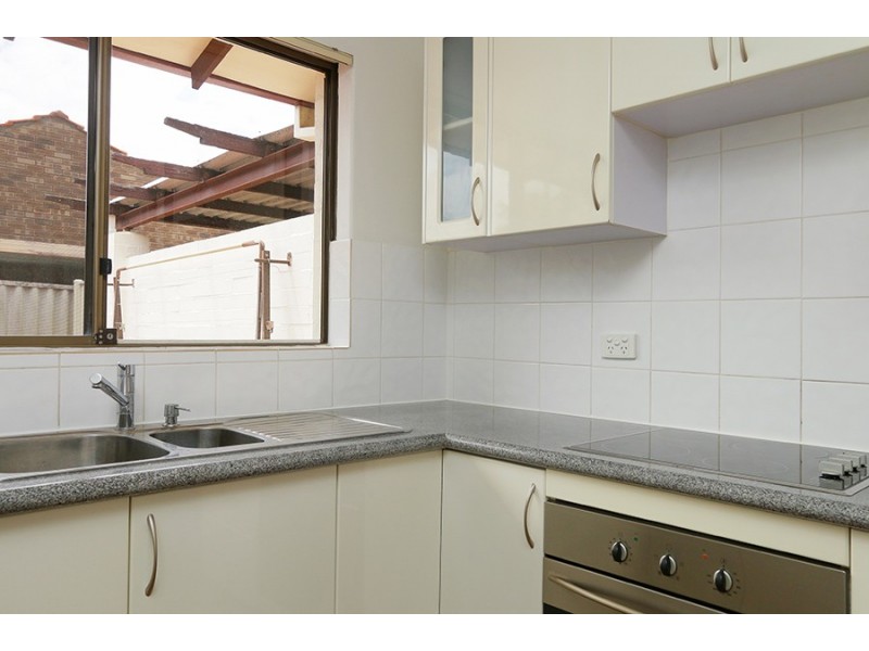 1/51 Park St, Como WA 6152