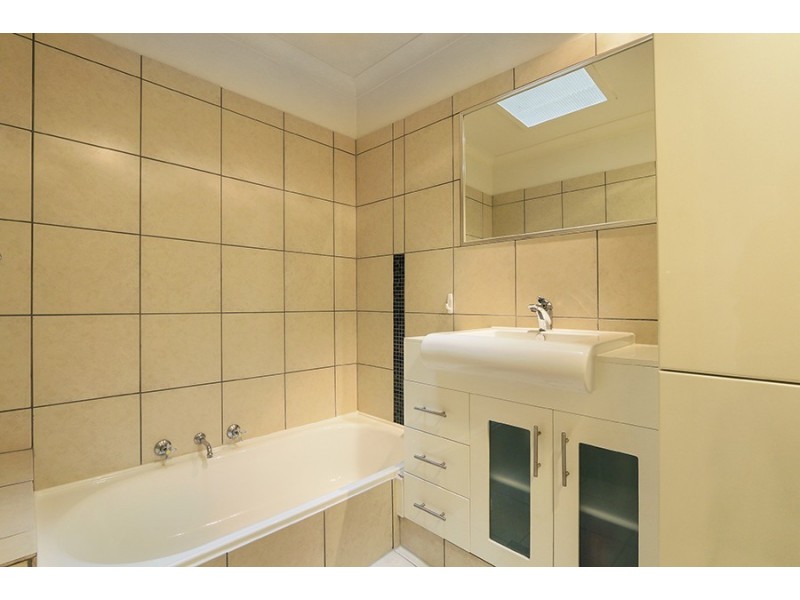 1/51 Park St, Como WA 6152