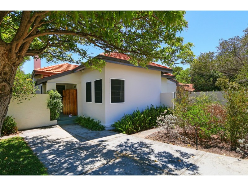 20 Edgecumbe Street, Como WA 6152