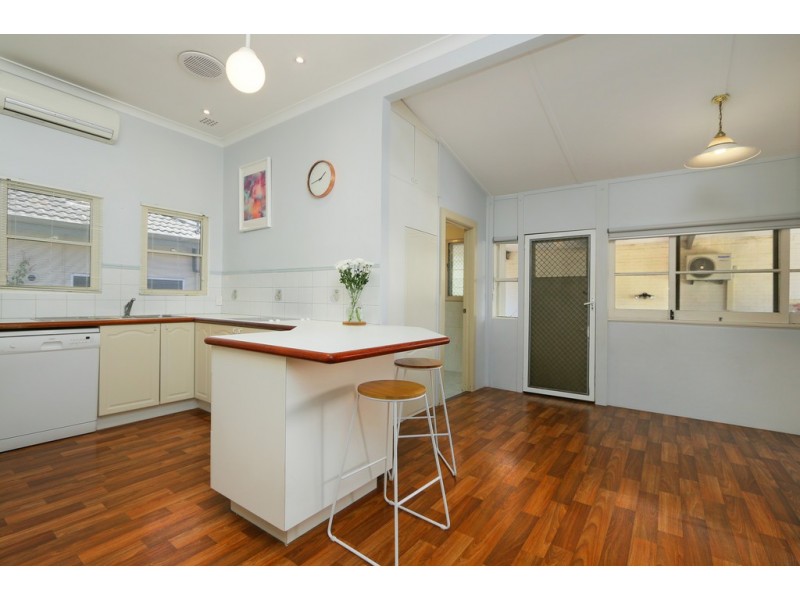 20 Edgecumbe Street, Como WA 6152