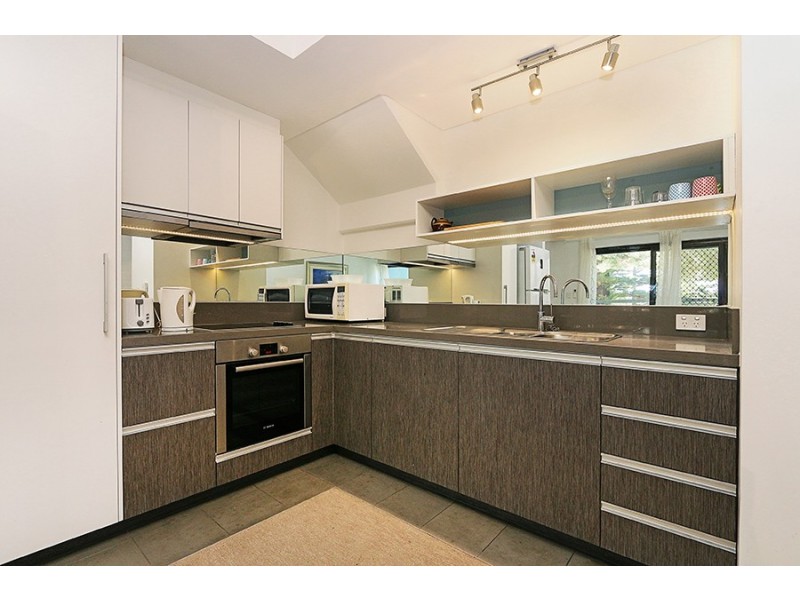 9/59 Breaksea Drive, North Coogee WA 6163