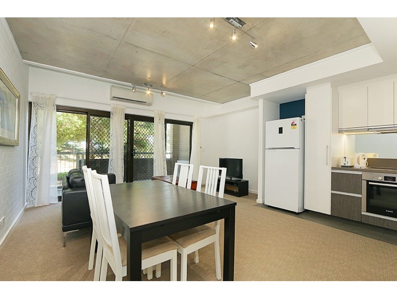 9/59 Breaksea Drive, North Coogee WA 6163