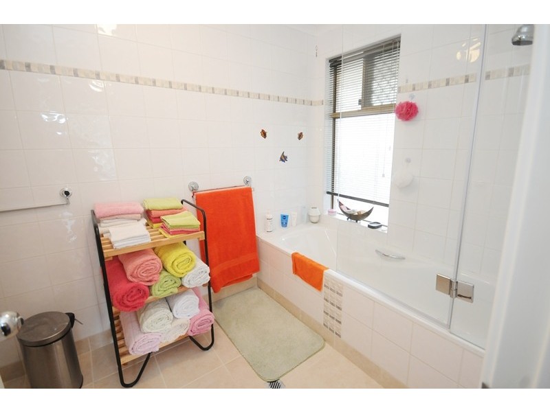 90 Natham Square, Swan View WA 6056