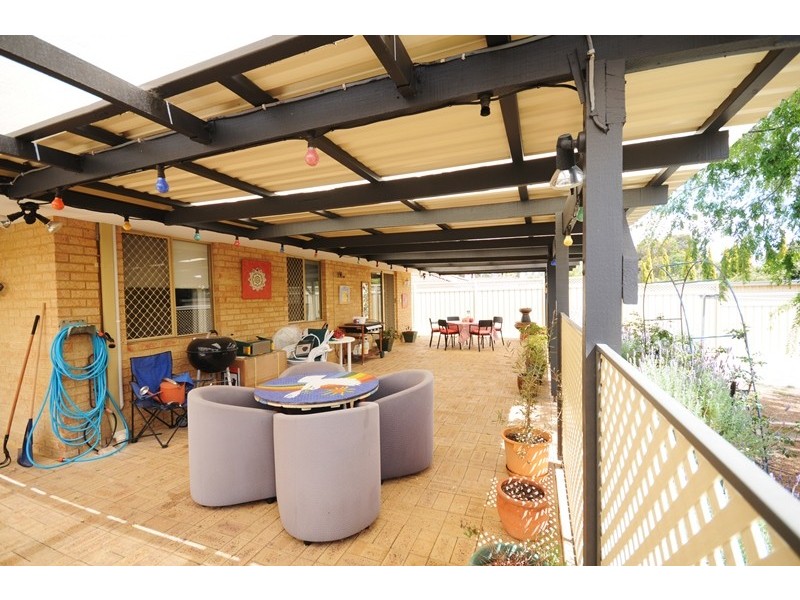 90 Natham Square, Swan View WA 6056