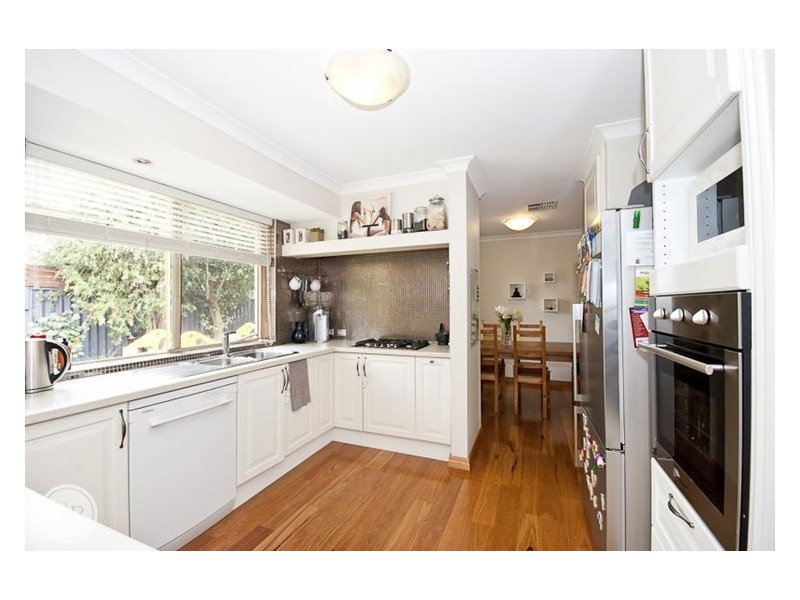 39B Cloister Ave, Manning WA 6152