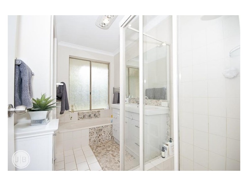 39B Cloister Ave, Manning WA 6152