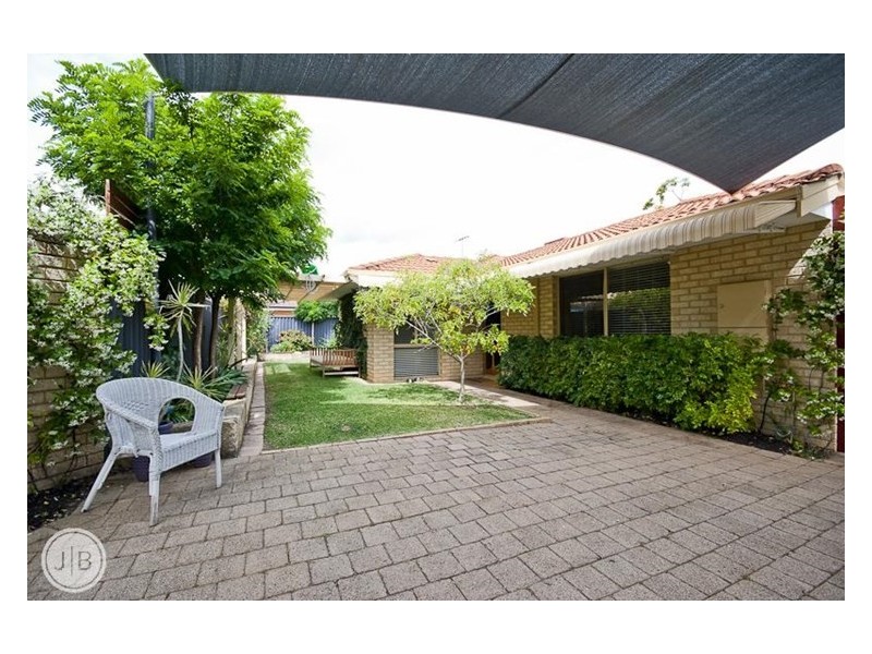 39B Cloister Ave, Manning WA 6152