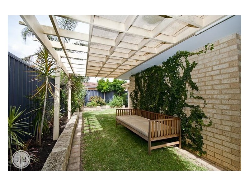 39B Cloister Ave, Manning WA 6152