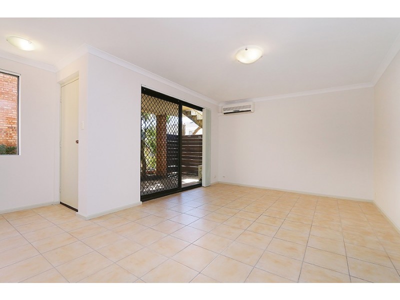 4/80 Edgecumbe St, Como WA 6152