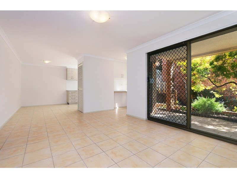 4/80 Edgecumbe St, Como WA 6152