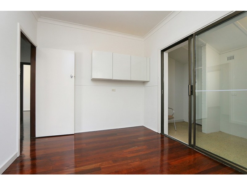 20 Hargreaves Rd, Coolbellup WA 6163