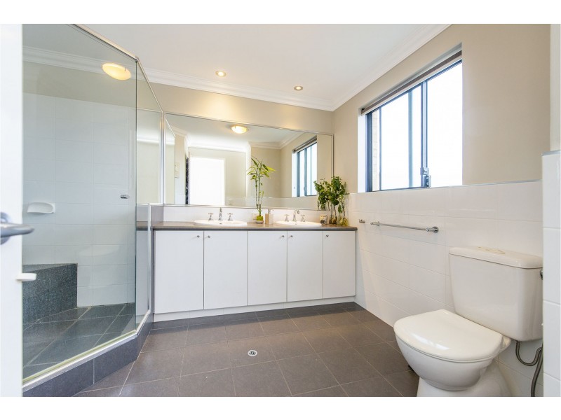78A Cloister Avenue, Manning WA 6152