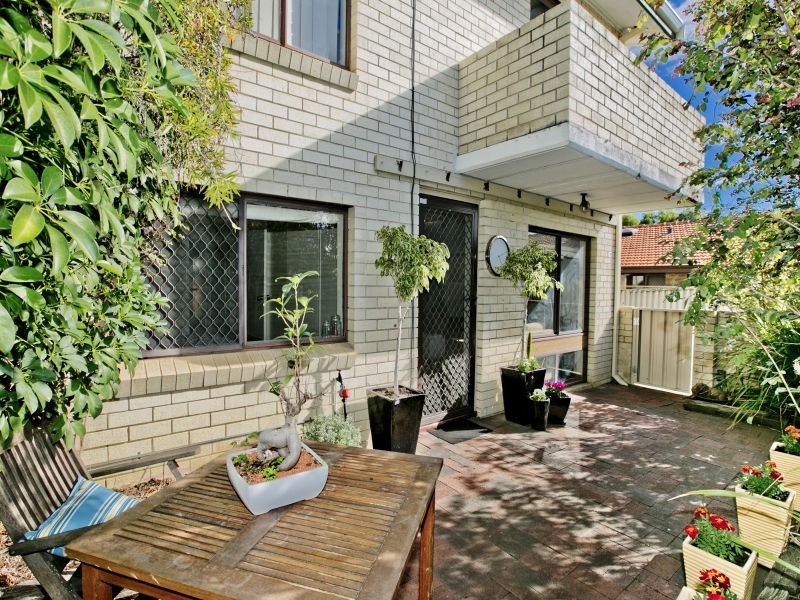 16/79 Clydesdale Street, Como WA 6152