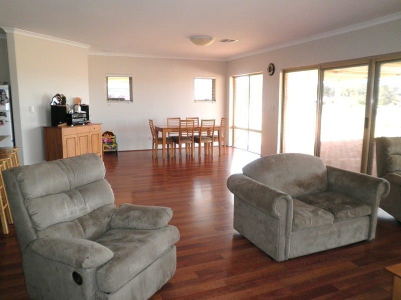 194 Alawoona, Bullsbrook WA 6084