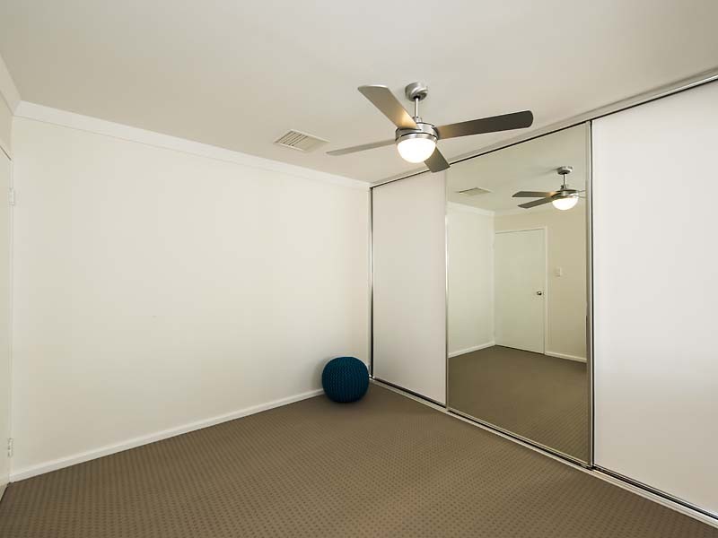 8/80 Clydesdale Street, Como WA 6152