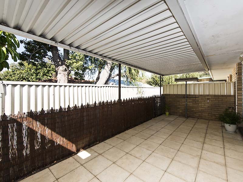 8/80 Clydesdale Street, Como WA 6152