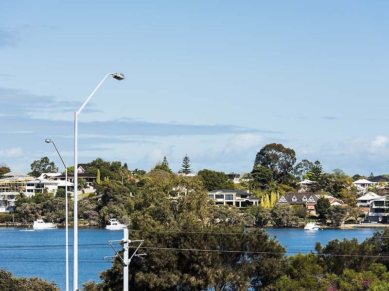 8/80 Clydesdale Street, Como WA 6152