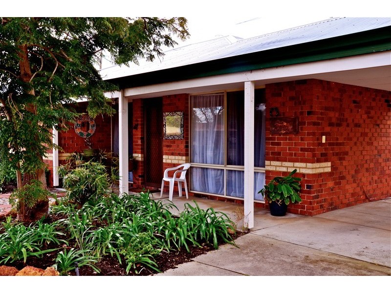 17 Koongee Cross, High Wycombe WA 6057