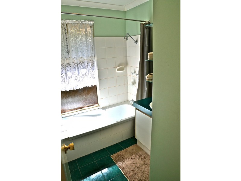 17 Koongee Cross, High Wycombe WA 6057