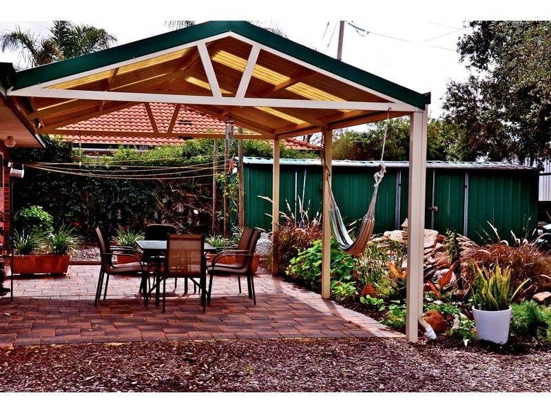 17 Koongee Cross, High Wycombe WA 6057